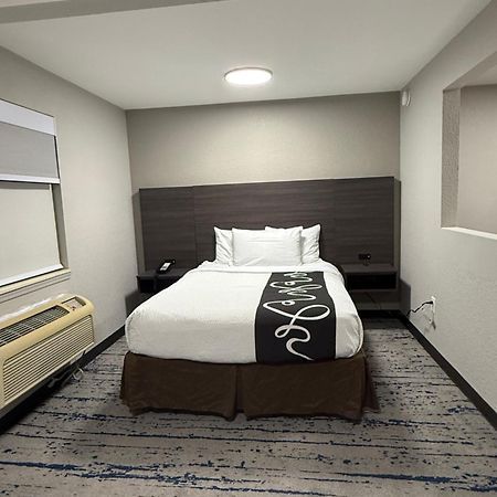 Homestay Suites Нашвил Екстериор снимка
